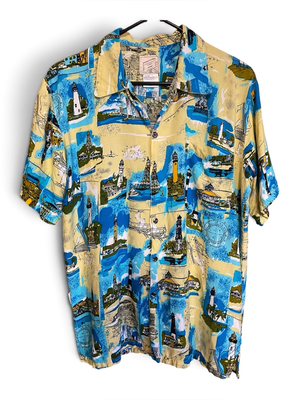 Coconut Pier Vintage Nautical Lighthouse Mens L Button Down Shirt 100% Rayon
